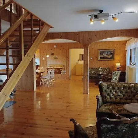 Nyaraló Half Of A Home, Large Garden, Terrace Szymbark