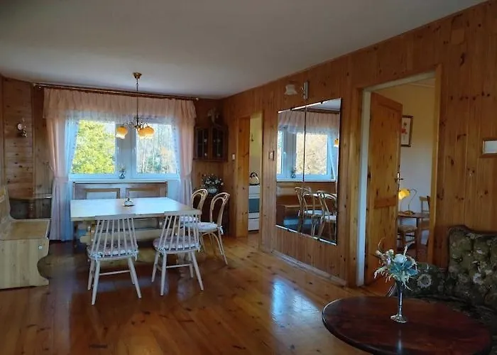 Half Of A Home, Large Garden, Terrace Dom wakacyjny Szymbark (Pomerania)