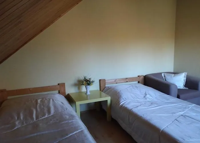 Half Of A Home, Large Garden, Terrace Dom wakacyjny Szymbark (Pomerania)